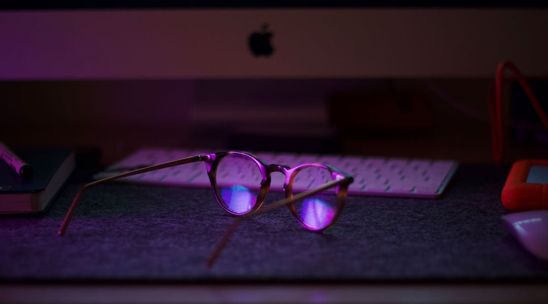 Blue light lenses fitted to a tortoise spectacle frame